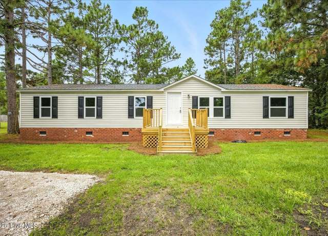 Property at 8947 Hooper Rd NE, Leland, NC 28451, 4 beds, 2 baths