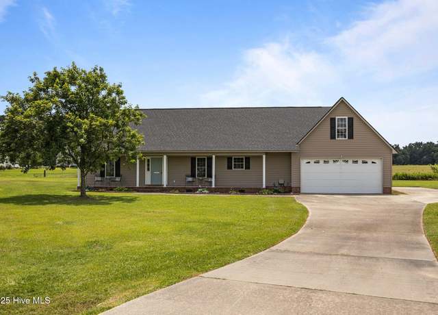 Property at 523 Redberry Ct, Grimesland, NC 27837, 4 beds, 3 baths