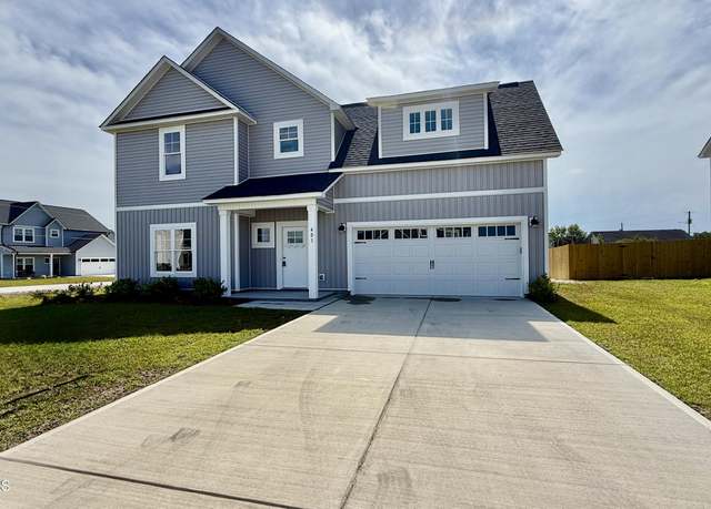 Property at 401 Bay Harbor Ct, Hubert, NC 28539, 3 beds, 2.5 baths