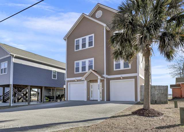 Property at 444 Little Kinston Rd, Surf City, NC 28445, 4 beds, 3.5 baths