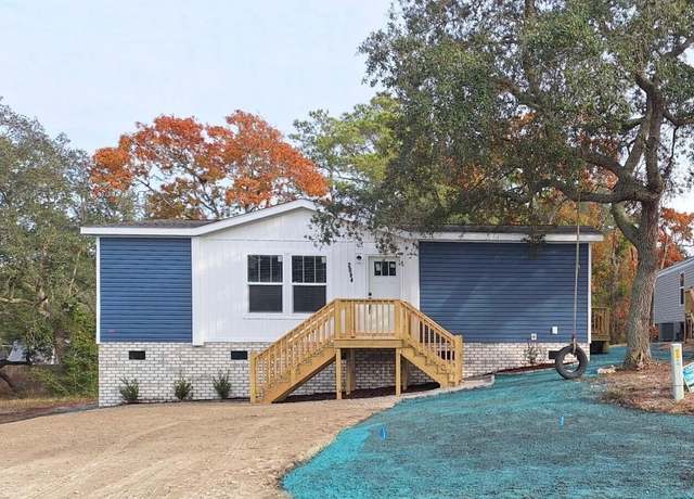 Property at 2094 N Tanglewood Dr SW, Supply, NC 28462, 3 beds, 2 baths