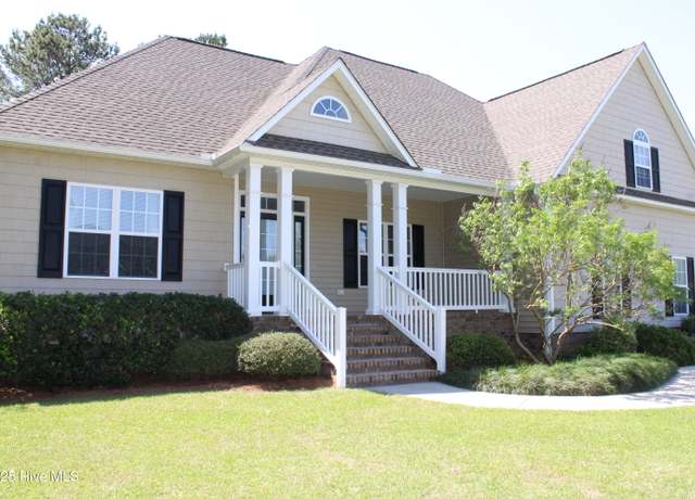 Property at 102 Serenity Ct, New Bern, NC 28560, 3 beds, 3 baths