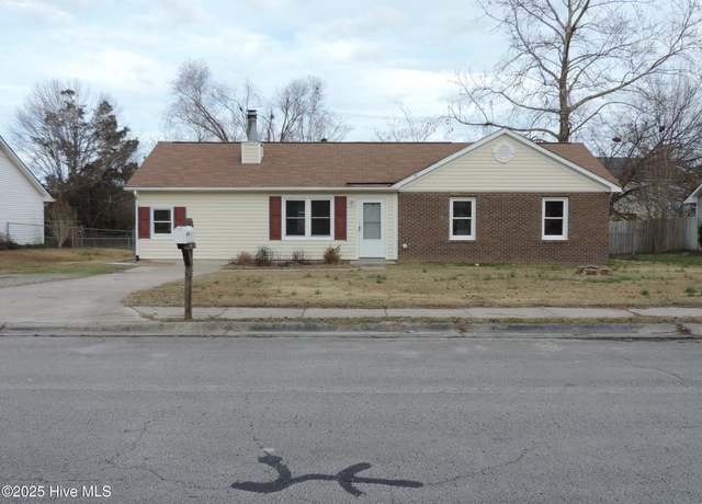 Property at 337 Lee Dr, Havelock, NC 28532, 3 beds, 2 baths