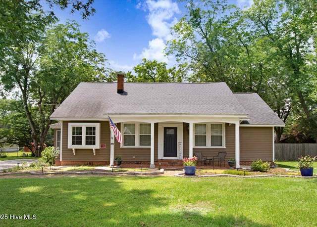 Property at 1811 Salem Church Rd, Goldsboro, NC 27530, 4 beds, 3 baths