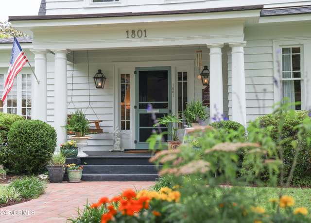 Property at 1801 Chestnut St, Wilmington, NC 28405, 3 beds, 2.5 baths