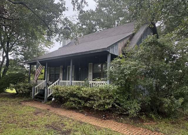 Property at 1811 Pintail Ave SW, Supply, NC 28462, 3 beds, 2 baths