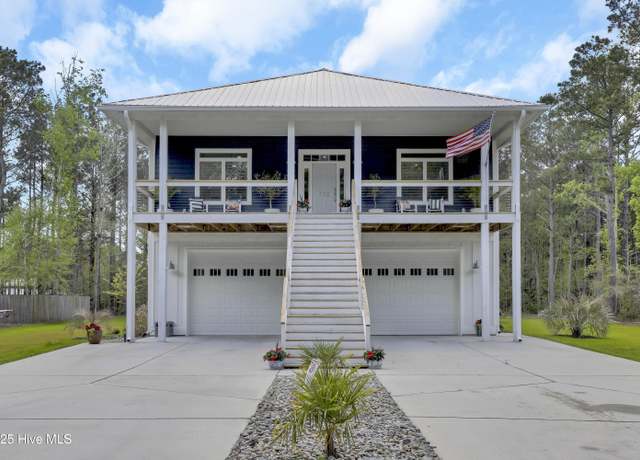 Property at 732 Avila Ave, Hampstead, NC 28443, 4 beds, 4.5 baths