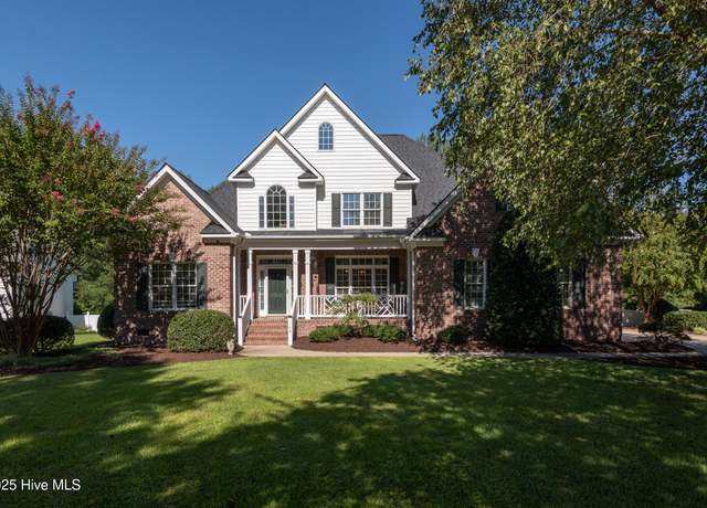 Property at 1146 Oak Hill Dr, Greenville, NC 27858, 4 beds, 3.5 baths
