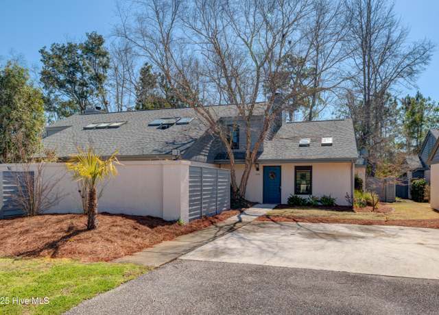 Property at 5006 Villa Pl W, Wilmington, NC 28409, 3 beds, 3 baths