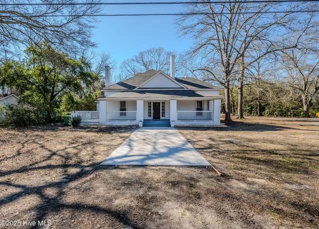 Property at 22180 Bundy St, Wagram, NC 28396, 3 beds, 3 baths