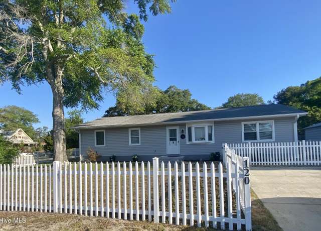 Property at 120 W 9th St, Southport, NC 28461, 4 beds, 2.5 baths