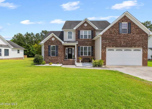Property at 605 Stagecoach Dr, Jacksonville, NC 28546, 5 beds, 2.5 baths