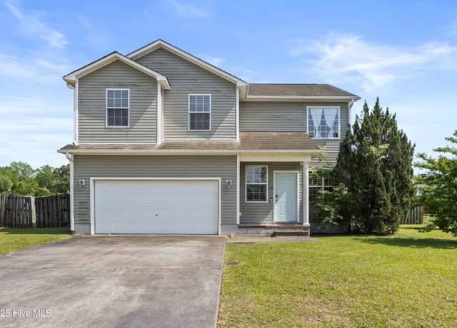 Property at 110 Briar Hollow Dr, Jacksonville, NC 28540, 4 beds, 2.5 baths
