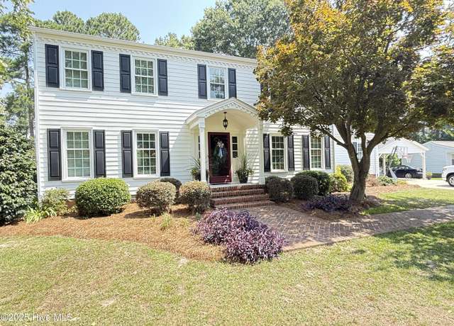 Property at 206 Ramblewood Dr, Mount Olive, NC 28365, 4 beds, 3 baths