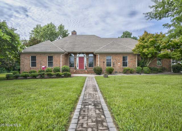 Property at 5957 Pleasant Grove Church Rd, Nashville, NC 27856, 4 beds, 3.5 baths
