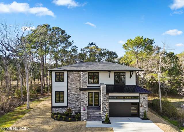 Property at 9208 Sedgley Dr, Wilmington, NC 28412, 3 beds, 2.5 baths