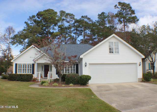 Property at 413 Oakmont Dr, Morehead City, NC 28557, 3 beds, 2 baths