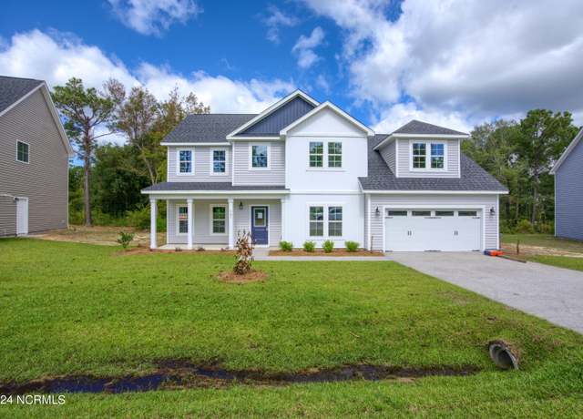 Property at 103 Creek Bluff Rd, Newport, NC 28570, 3 beds, 3.5 baths