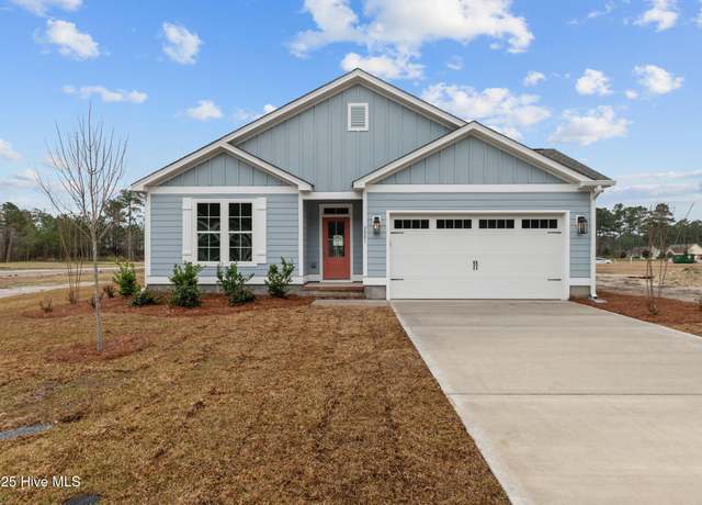 Property at 2001 Brighton Dr, New Bern, NC 28562, 4 beds, 2.5 baths