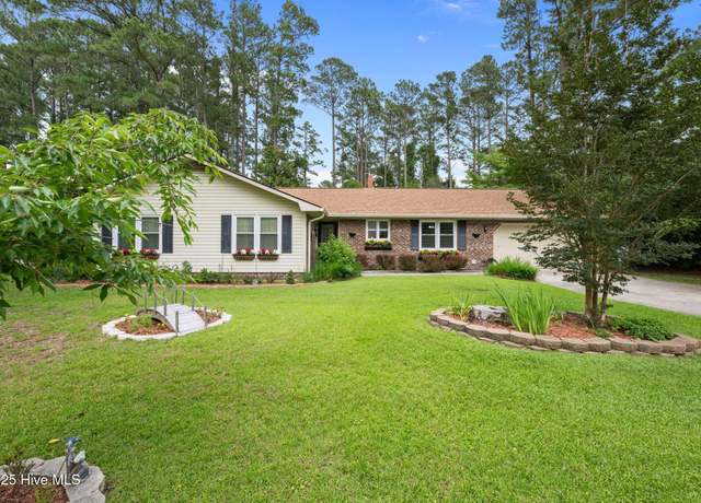 Property at 6117 Ibis Ln, New Bern, NC 28560, 3 beds, 2.5 baths