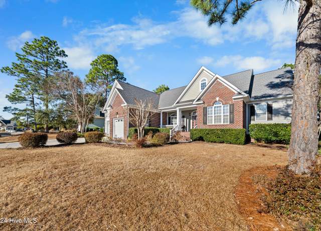 Property at 2472 St James Dr, Southport, NC 28461, 4 beds, 3.5 baths
