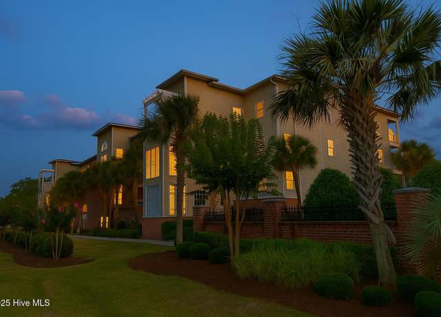 Property at 2252 Dolphin Shores Dr SW #14, Supply, NC 28462, 3 beds, 3 baths