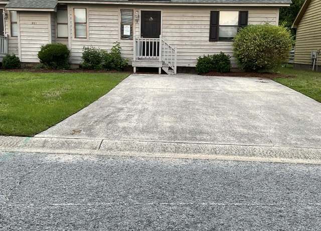 Property at 201 Wyndham Cir Unit B, Greenville, NC 27858, 3 beds, 2 baths