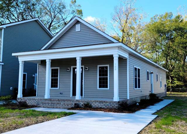Property at 708 Gladden St, Washington, NC 27889, 3 beds, 2 baths
