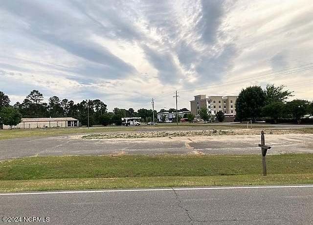Property at 1100 Sunburst Dr, Goldsboro, NC 27534