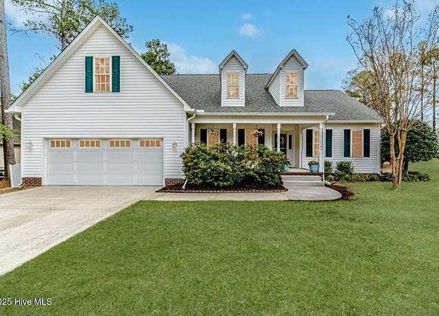 Property at 110 Countess Ct, Whispering Pines, NC 28327, 4 beds, 2.5 baths
