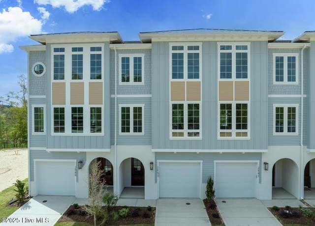 Property at 2593 Alvernia Dr, Castle Hayne, NC 28429, 4 beds, 4 baths
