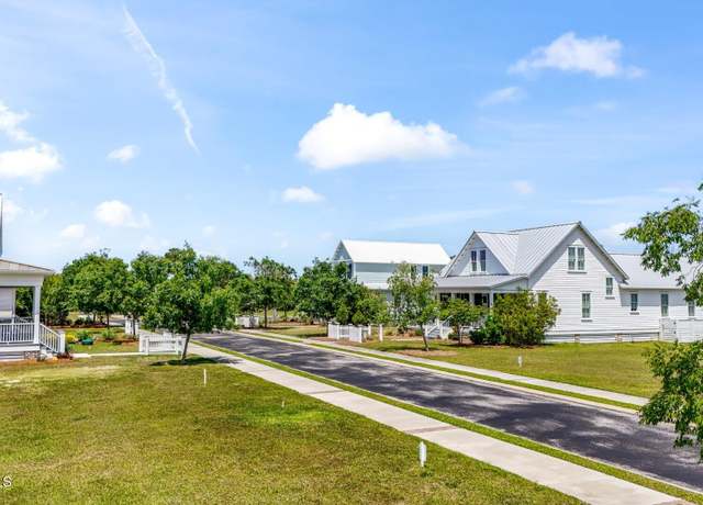 Property at 98 Boathouse Rd, Oriental, NC 28571