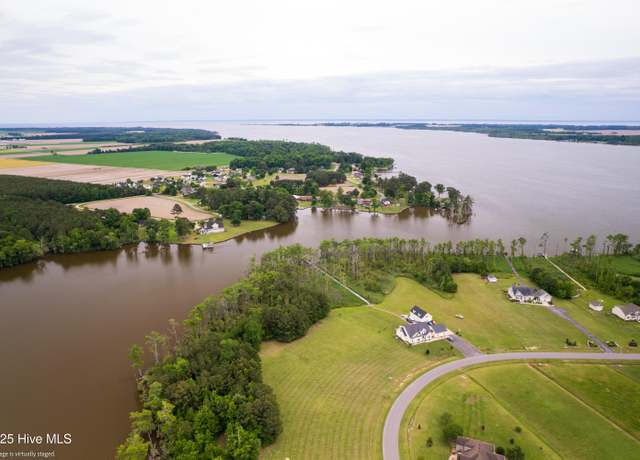 Property at 465 Pointe Vista Dr, Elizabeth City, NC 27909
