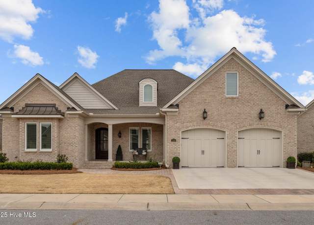 Property at 3709 Ashford Pl, Greenville, NC 27858, 4 beds, 3 baths