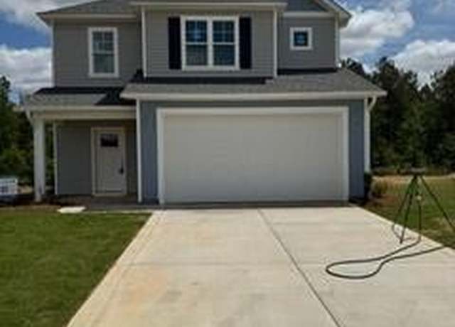 Property at 328 Peeler Cir, Raeford, NC 28376, 3 beds, 2.5 baths