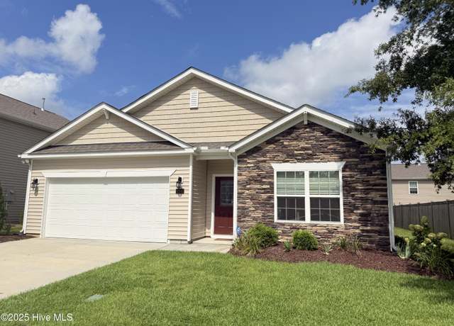 Property at 506 Dakota Ave, New Bern, NC 28560, 4 beds, 2 baths