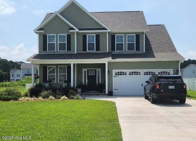 Property at 111 Paddle Trail Ln, Swansboro, NC 28584, 3 beds, 2.5 baths