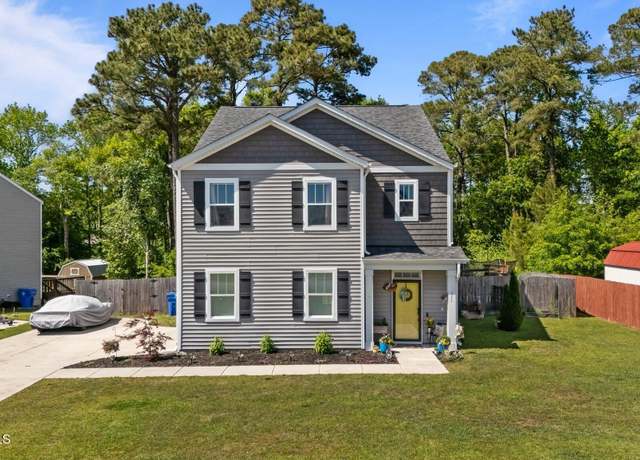 Property at 111 Tralee Pl, Holly Ridge, NC 28445, 4 beds, 3 baths