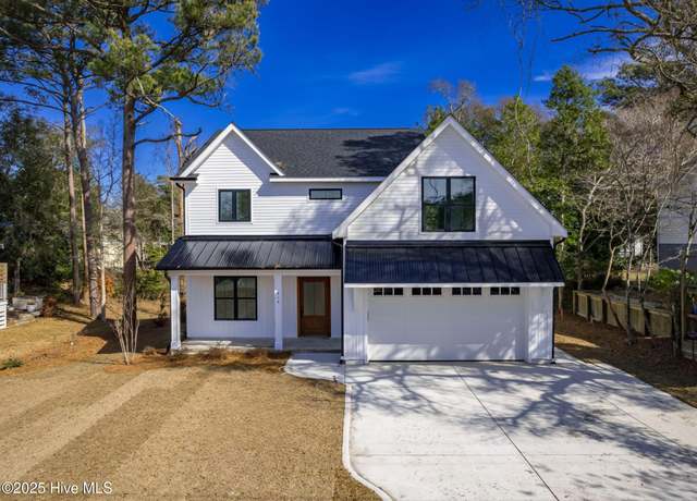 Property at 414 Holly St, Emerald Isle, NC 28594, 4 beds, 3.5 baths