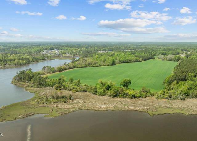 Property at 517 Queens Creek Rd, Hubert, NC 28539