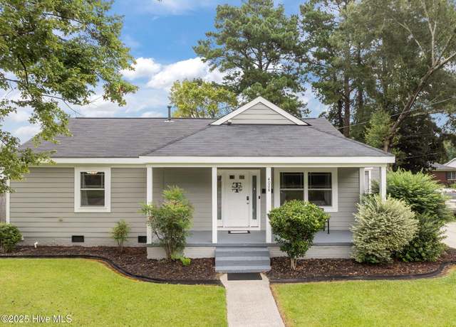 Property at 4008 Davis Cir, Farmville, NC 27828, 2 beds, 2 baths