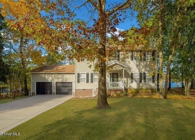 Property at 85 Pinewinds Dr, Sanford, NC 27332, 4 beds, 2.5 baths