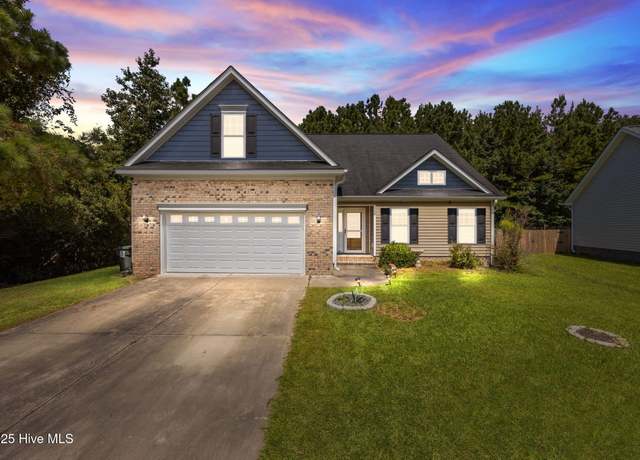 Property at 254 Sellhorn Blvd, New Bern, NC 28562, 3 beds, 3 baths