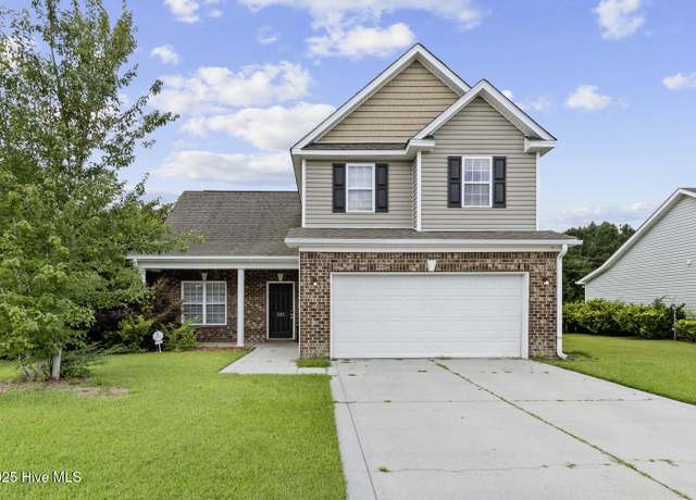 Property at 221 Silver Hills Dr, Jacksonville, NC 28546, 3 beds, 2.5 baths