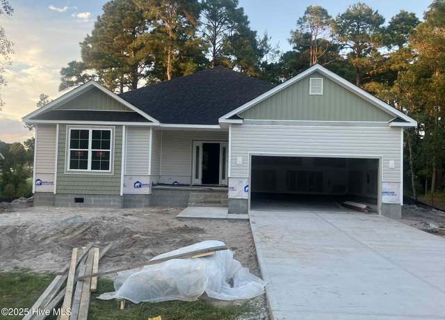 Property at 5717 Sloop Ct, New Bern, NC 28560, 4 beds, 2 baths