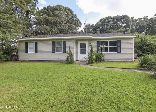 Property at 408 Sterling Rd, Jacksonville, NC 28546, 3 beds, 1.5 baths