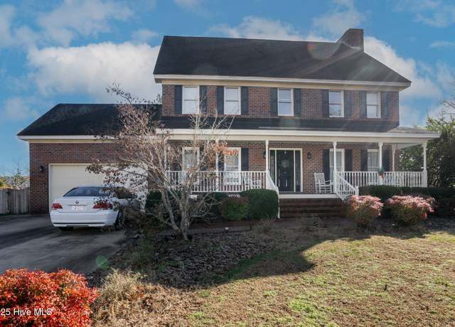Property at 613 Chimney Hill Way, Rocky Mount, NC 27804, 4 beds, 3.5 baths