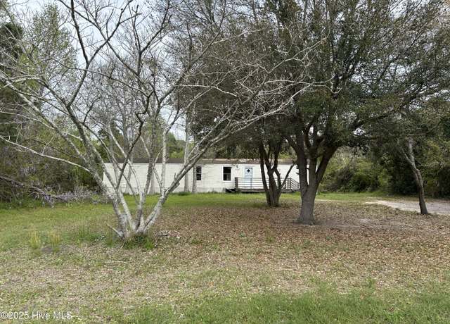 Property at 717 Inlet Acres Rd, Wilmington, NC 28412, 3 beds, 2 baths