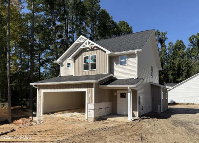 Property at 200 Scott Ave, Vass, NC 28394, 3 beds, 2.5 baths