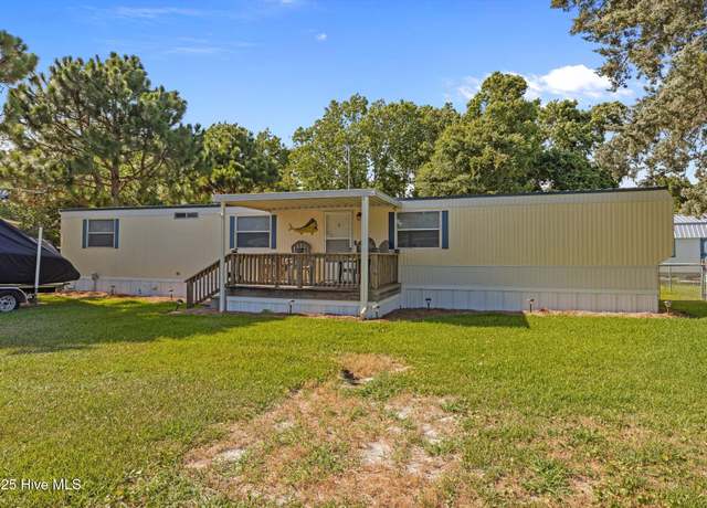 Property at 105 Ronnie Rd, Beaufort, NC 28516, 2 beds, 1.5 baths